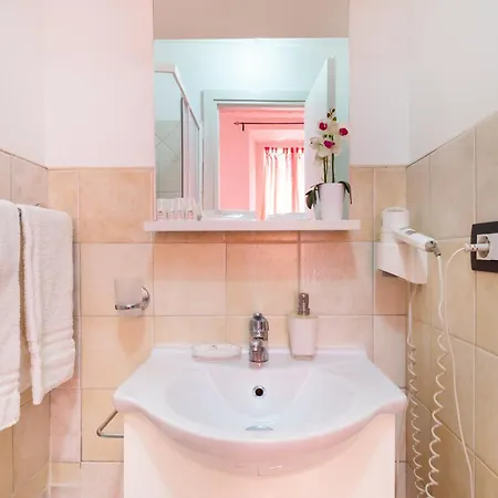 Rome's Angel Bed and Breakfast Ρώμη